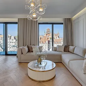 Deo Plaza Premium Suites, Riverside & Radisson By Downtown Apartment